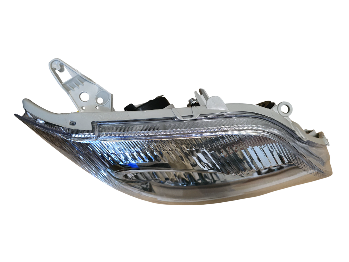 Set of Toyota Corolla Headlights (2002-2007) - Image 3