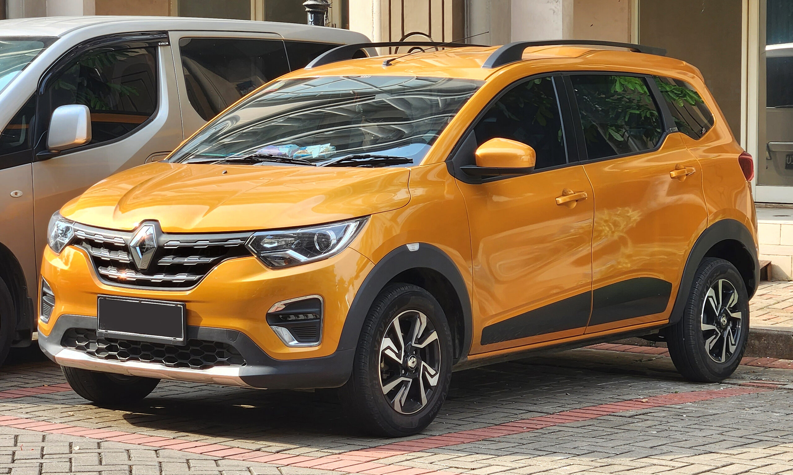 '19 - '24 Triber PreFacelift - Image 3